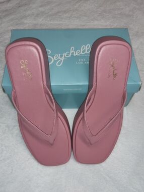 Seychelles Mauve Pink Square-Toe Thong Sandals